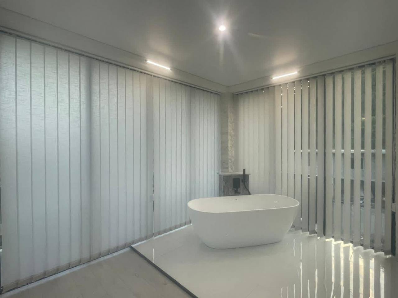Vertical blinds in a modern interior — view 2