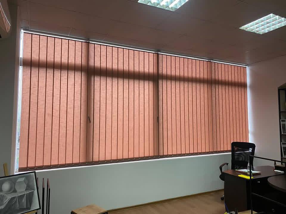 Vertical blinds in a modern interior — view 4
